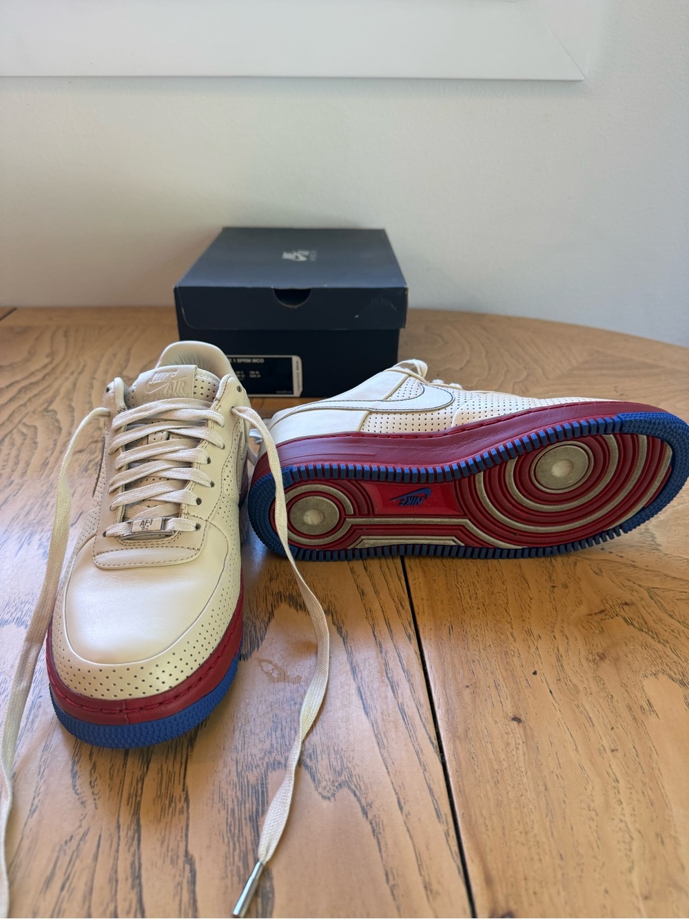 Nike Air Force 1 Supreme Philly Sneaker Stadium Box 316077-221